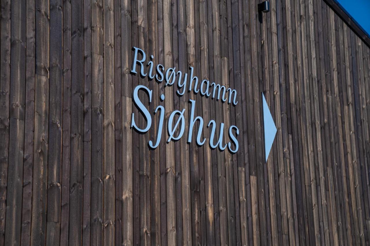 Risoyhamn Sjohus As Apartment Bagian luar foto